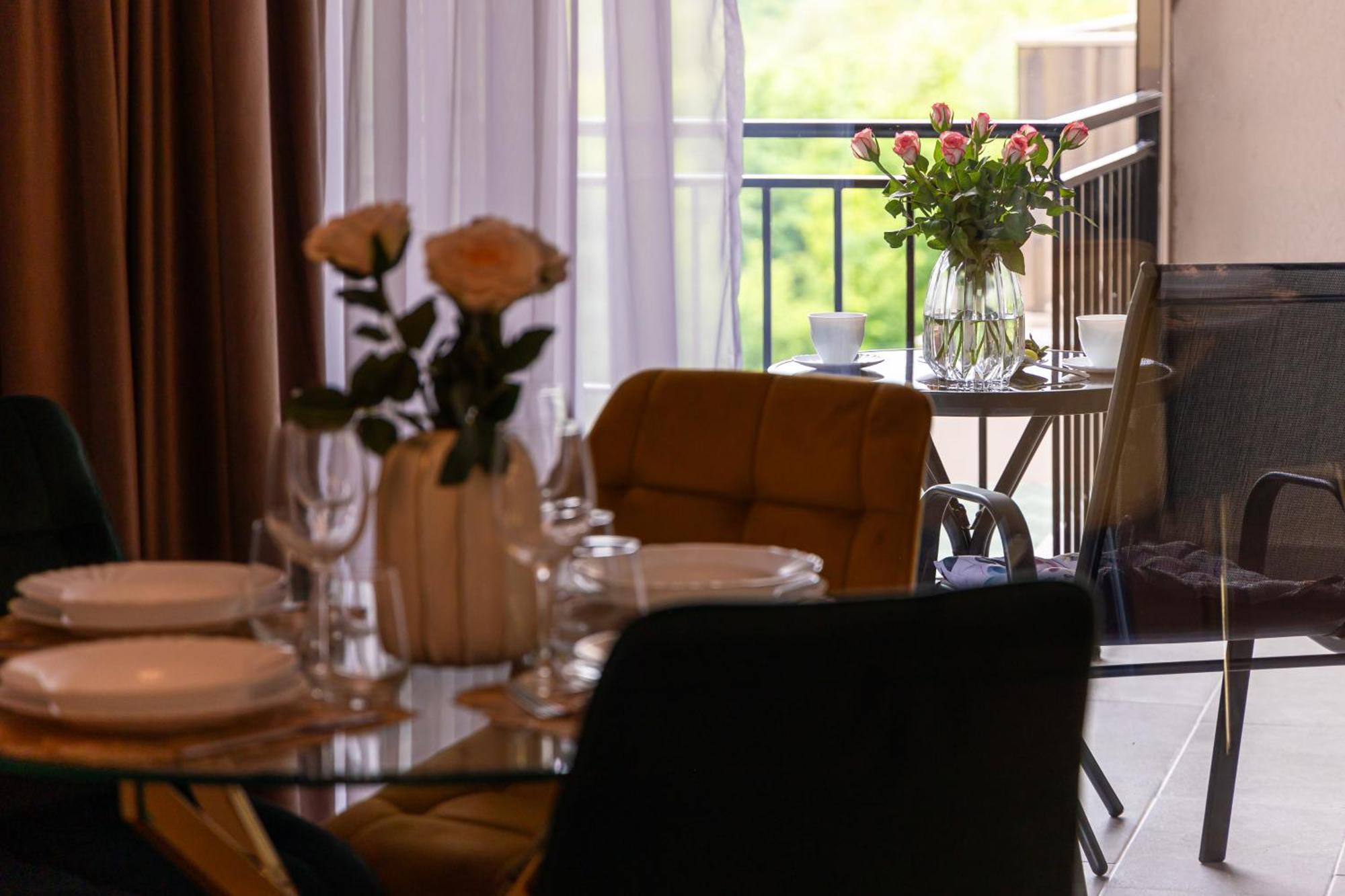 Azabia Luxury - View *